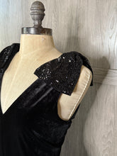 Load image into Gallery viewer, Velvet Jumpsuit